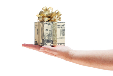 De Minimis Benefits: IRS Rules and Compliance